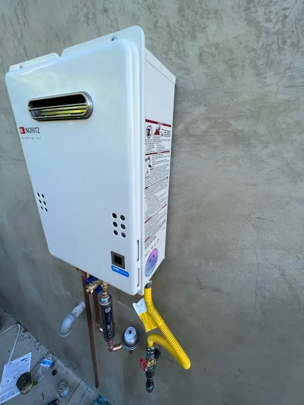 Tankless water heater installation for La Joya homes